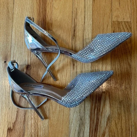 Steve Madden Alisha Silver Metallic Rhinestone Pumps size 8 - Picture 8 of 9